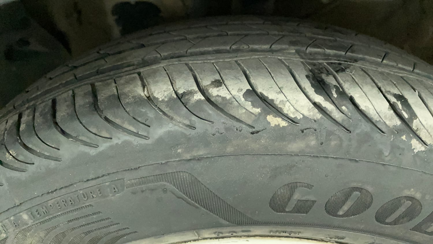 Used 2016 Hyundai Creta 1.6 SX Plus AT Diesel Automatic tyres LEFT FRONT TYRE TREAD VIEW