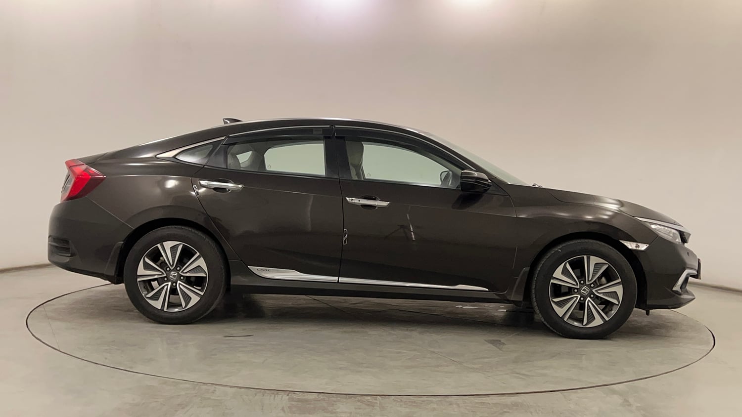 Used 2019 Honda Civic ZX CVT Petrol Petrol Automatic exterior RIGHT SIDE VIEW