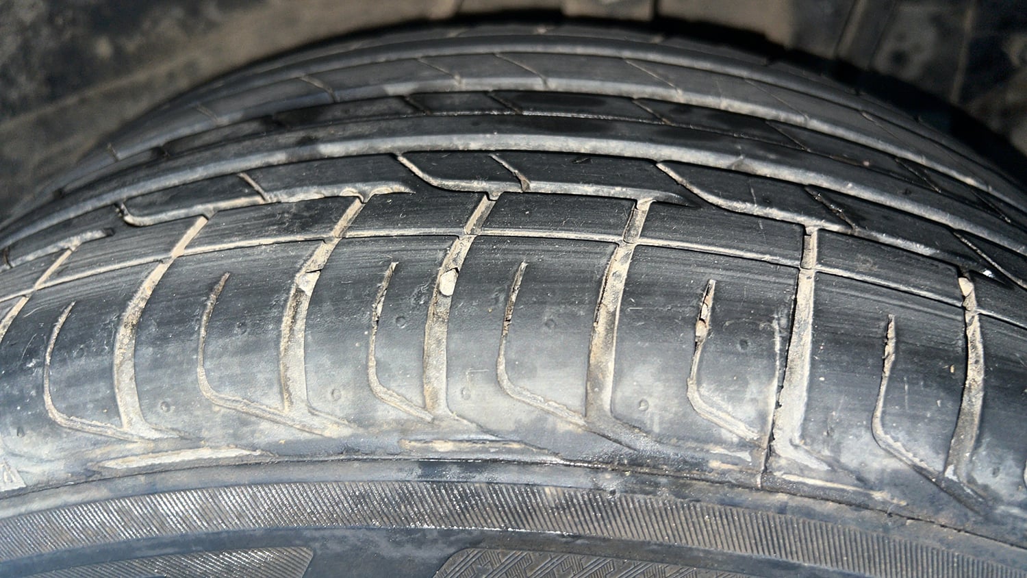 Used 2023 Tata Nexon Fearless Plus S 1.2 Revotron Petrol 7DCA DT Petrol Automatic tyres LEFT REAR TYRE TREAD VIEW