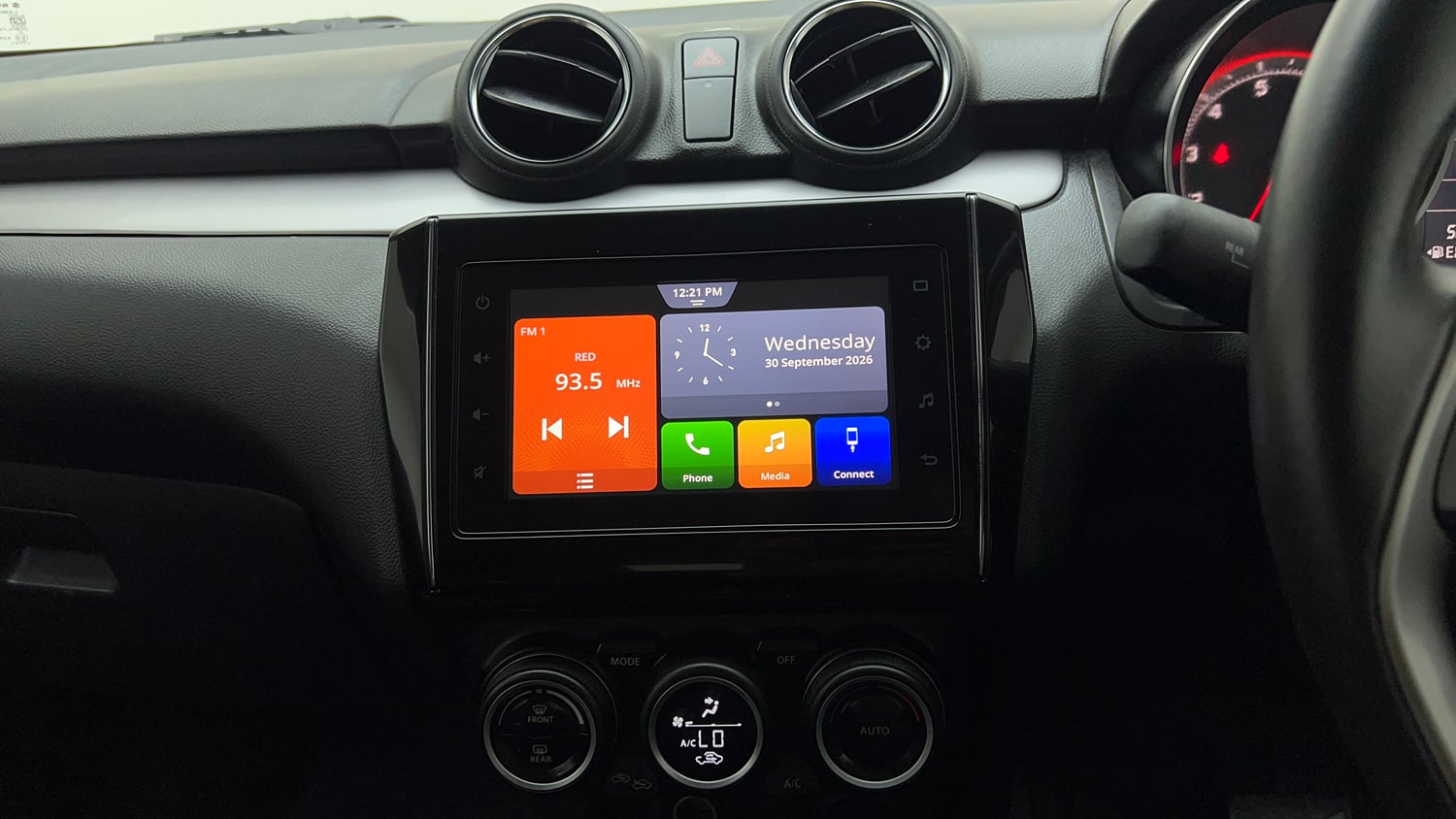 Used 2022 Maruti Suzuki Swift ZXi AMT Petrol Automatic top_features Integrated (in-dash) music system