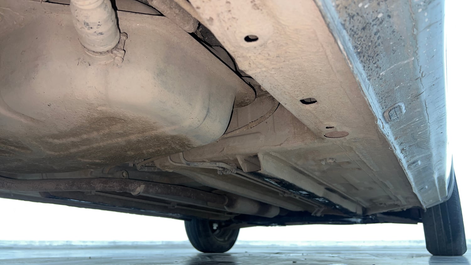 Used 2021 Renault Triber RXZ Petrol Manual extra REAR RIGHT UNDERBODY VIEW