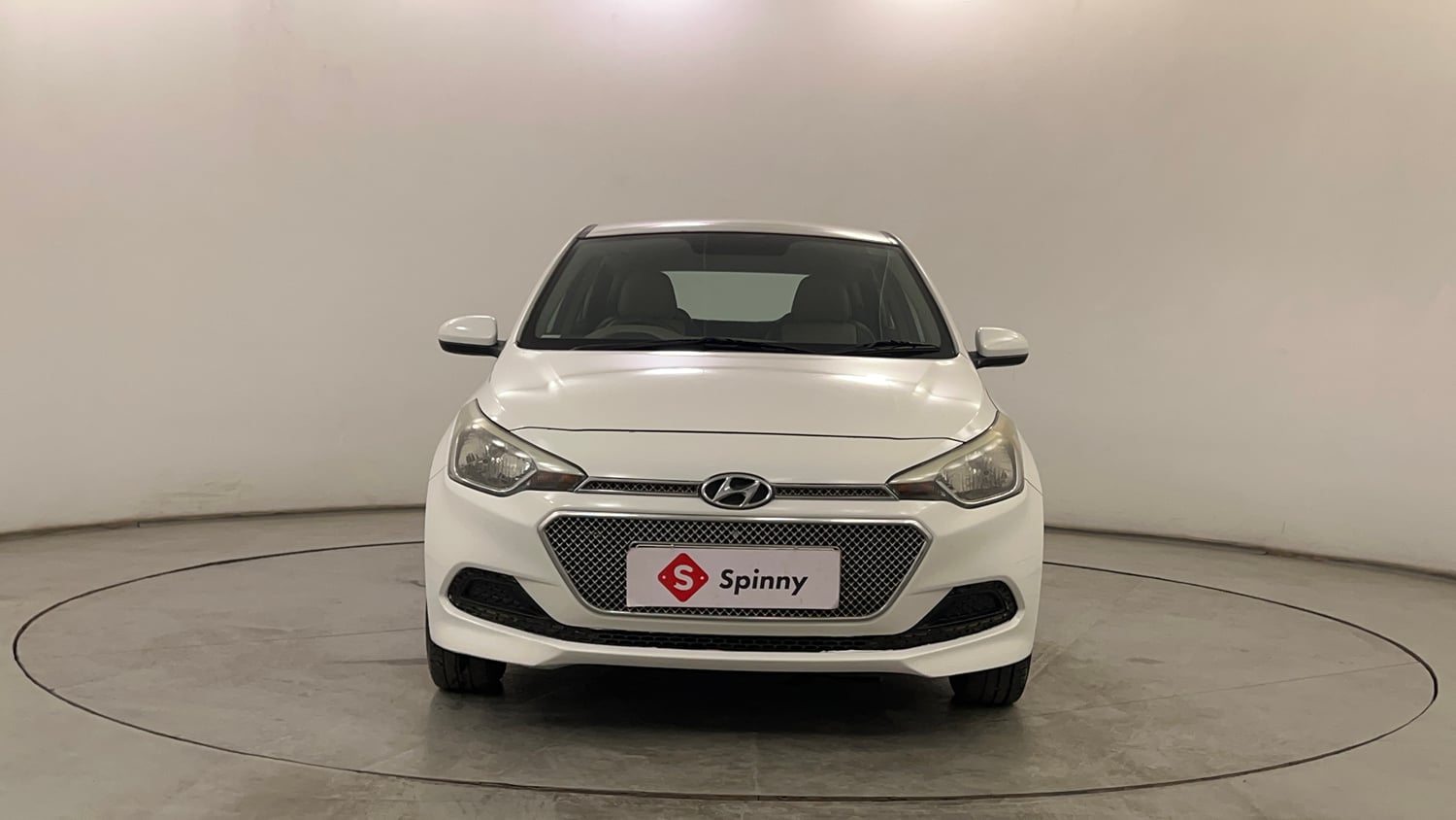 Used 2015 Hyundai Elite i20 Magna 1.2 Petrol Manual exterior FRONT VIEW