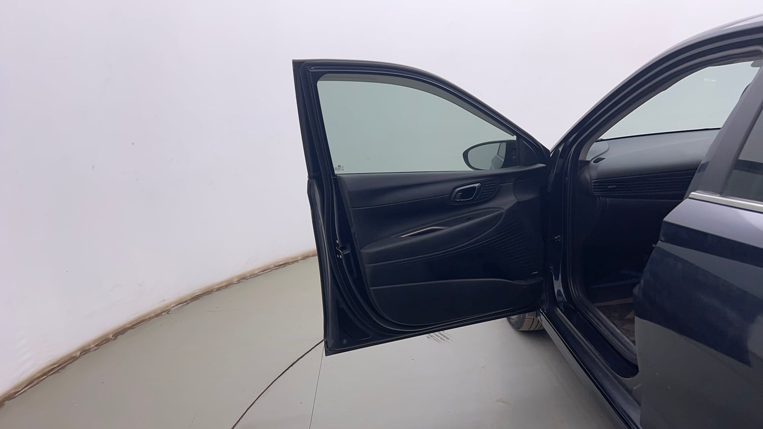 Used 2023 Hyundai i20 Asta 1.2 MT Petrol Manual interior LEFT FRONT DOOR OPEN VIEW