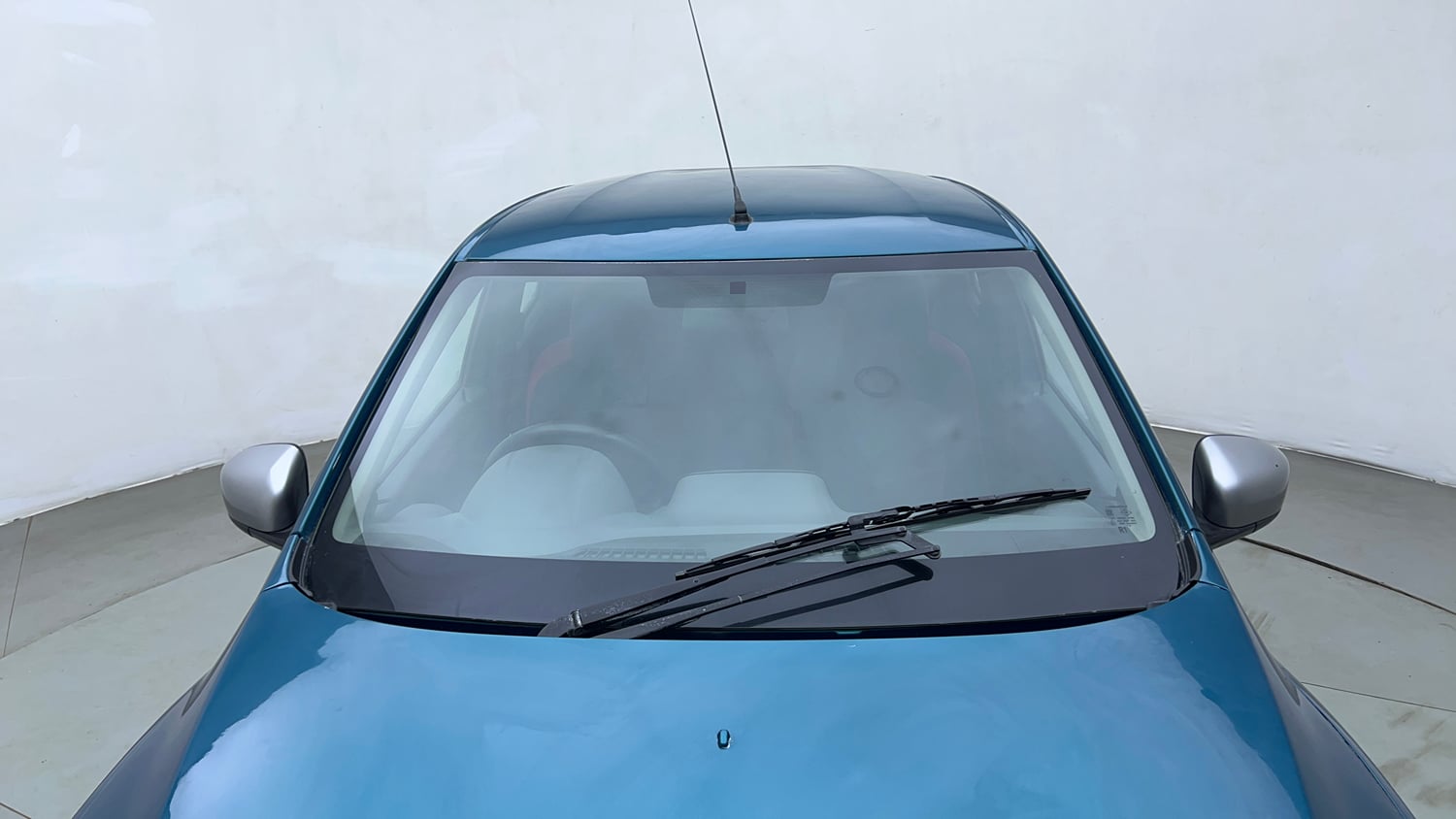 Used 2021 Renault Kwid RXT 1.0 Opt Petrol Manual exterior FRONT WINDSHIELD VIEW