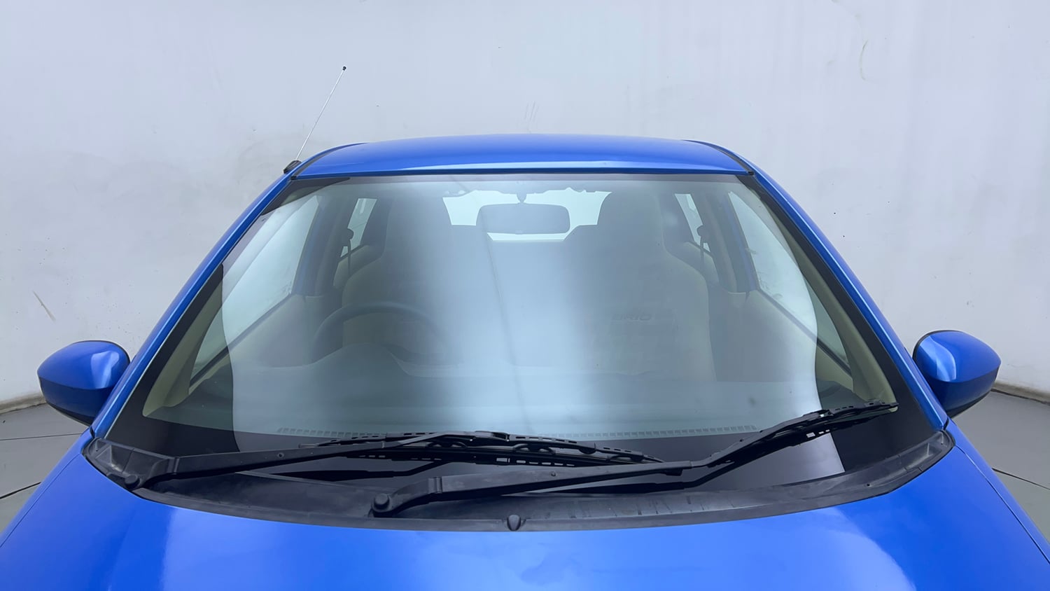 Used 2013 Honda Brio S MT Petrol Manual exterior FRONT WINDSHIELD VIEW