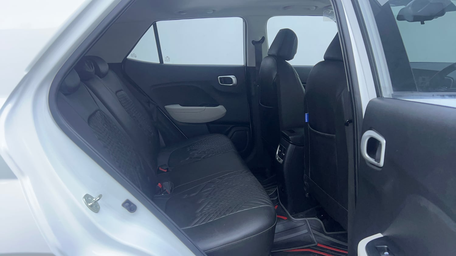 Used 2025 Hyundai Venue SX (O) 1.0 Turbo DCT Petrol Automatic interior RIGHT SIDE REAR DOOR CABIN VIEW