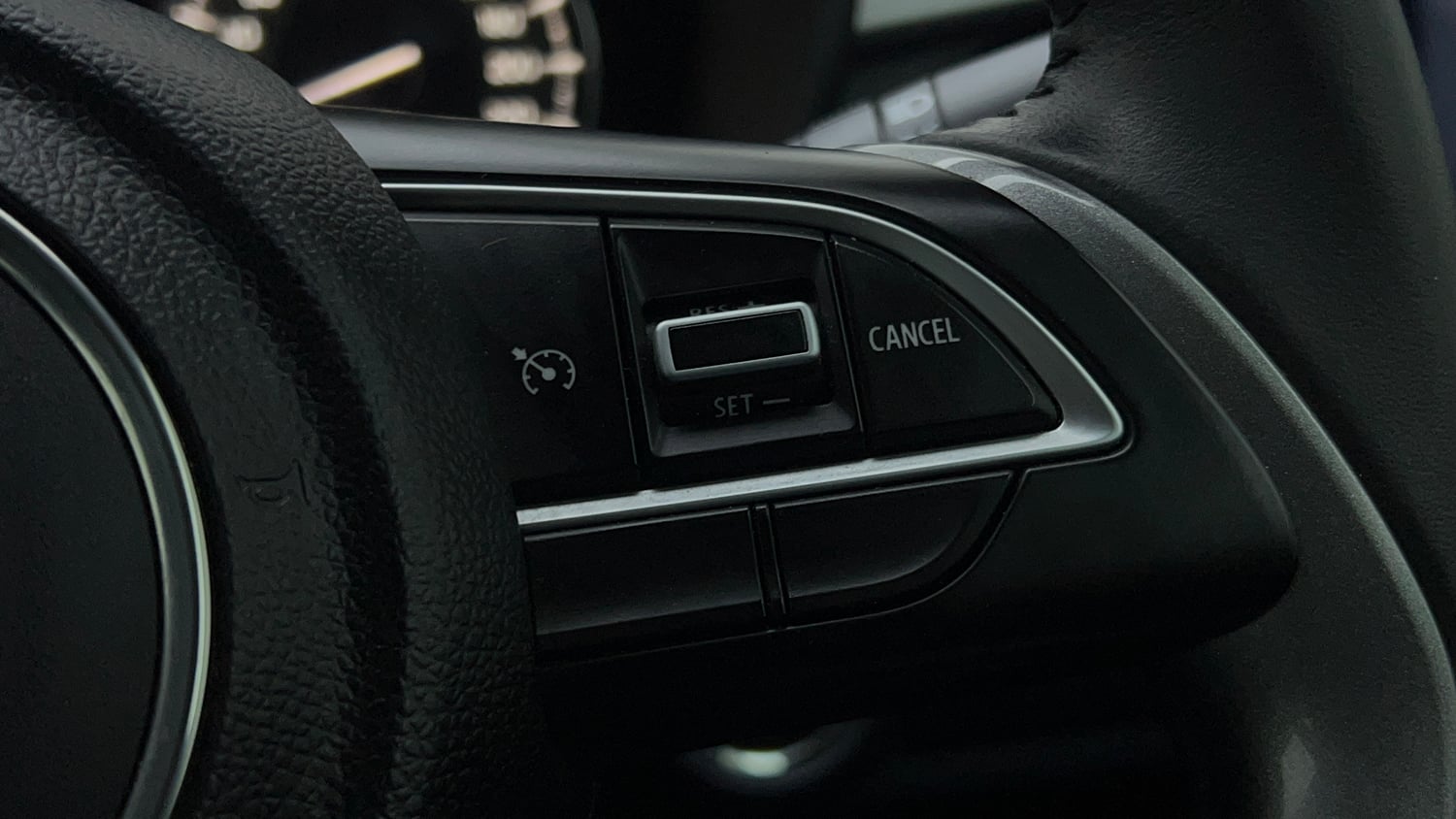 Used 2025 Maruti Suzuki Baleno Alpha MT Petrol Manual top_features Cruise control