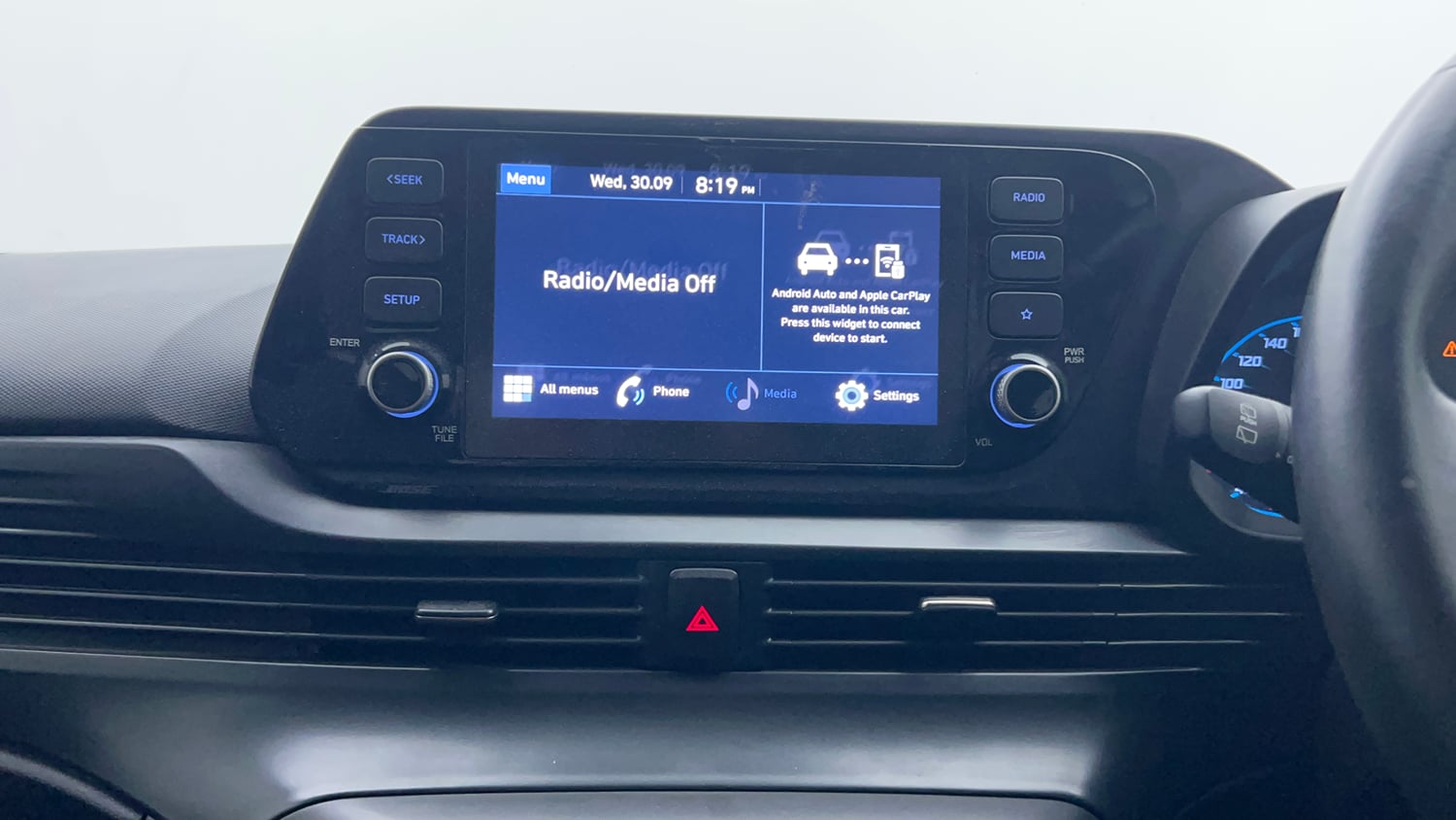 Used 2023 Hyundai i20 Asta 1.2 MT Petrol Manual interior MUSIC SYSTEM & AC CONTROL VIEW