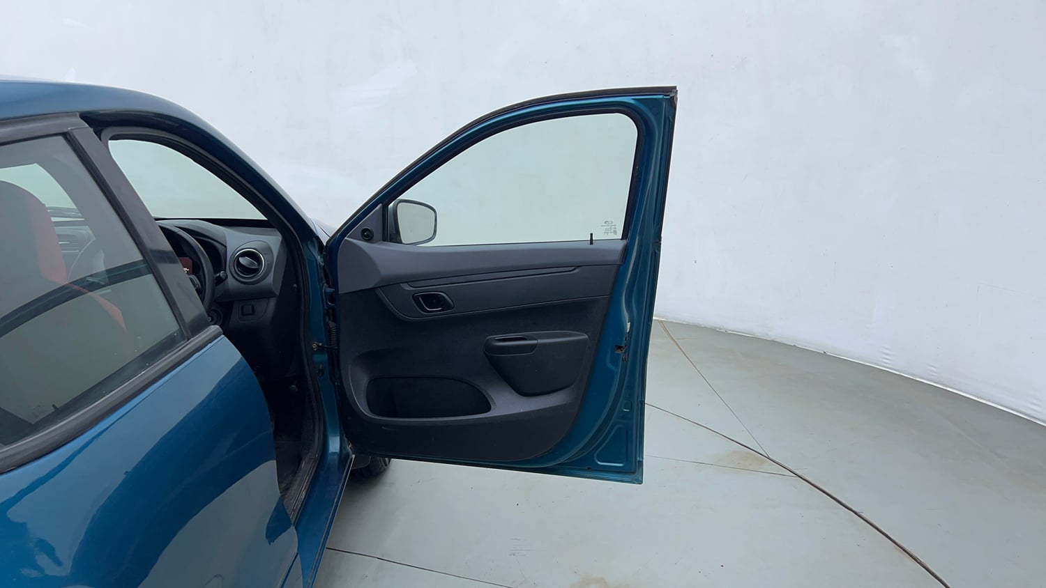 Used 2021 Renault Kwid RXT 1.0 Opt Petrol Manual interior RIGHT FRONT DOOR OPEN VIEW