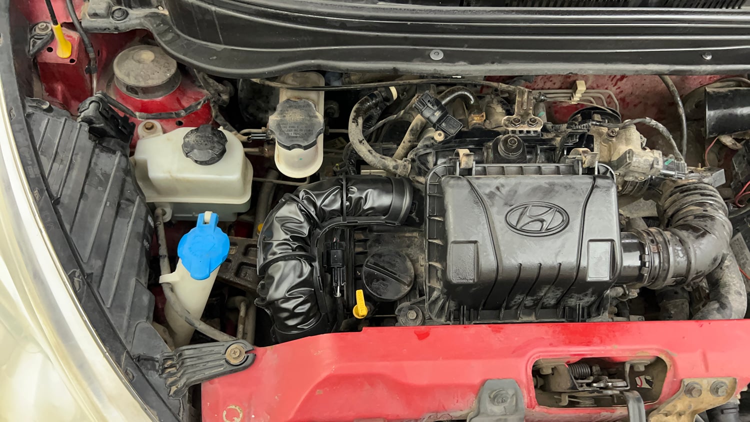 Used 2015 Hyundai Eon Era Petrol Manual engine ENGINE RIGHT SIDE VIEW