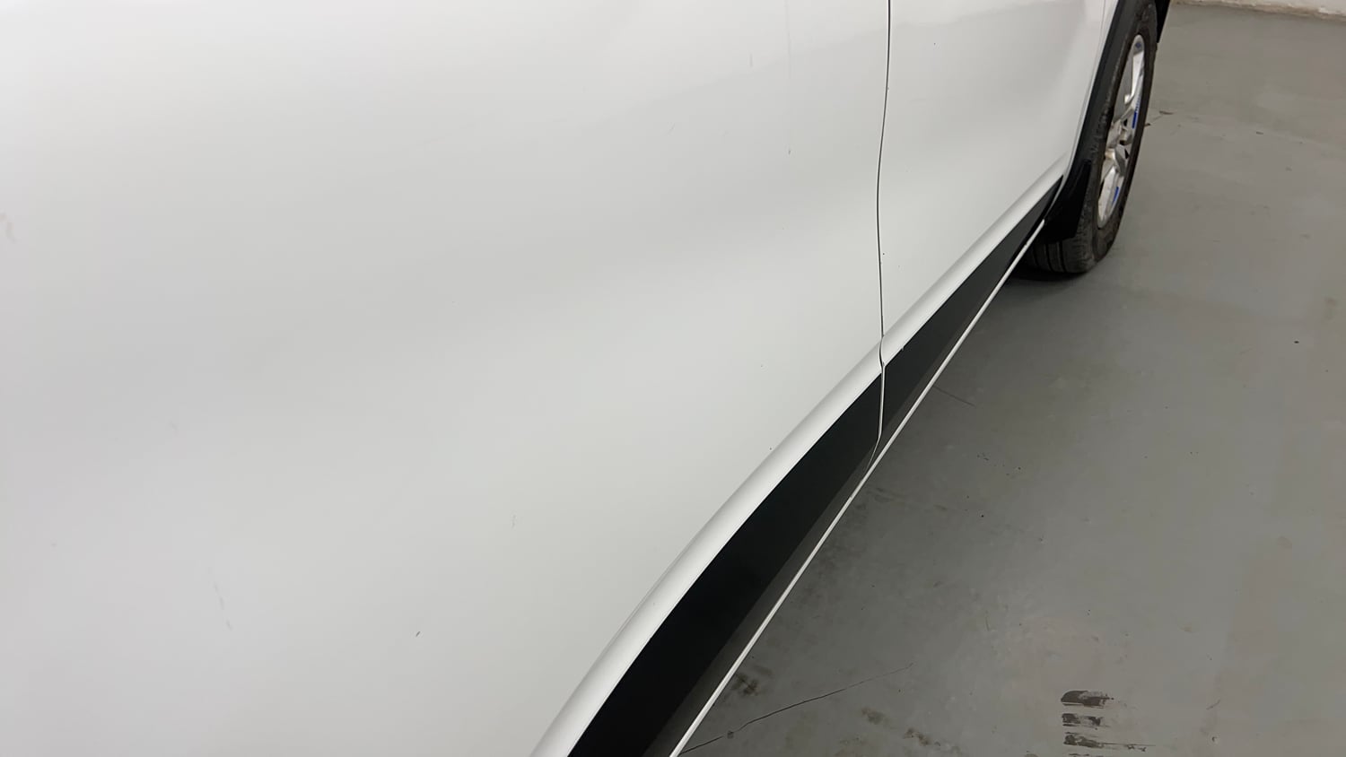 Used 2022 Renault Triber RXT EASY-R AMT Petrol Automatic dents MINOR SCRATCH