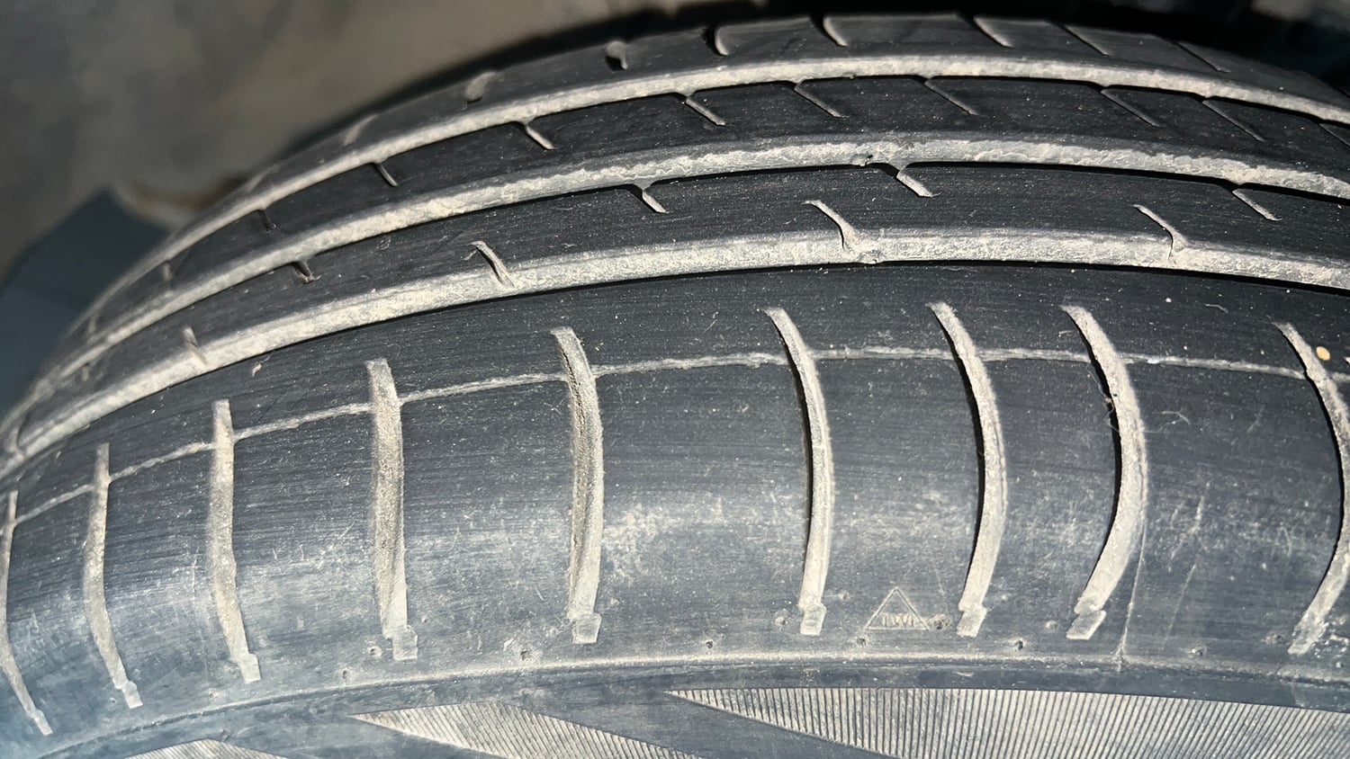 Used 2017 Renault Kwid 1.0 RXT Petrol Manual tyres RIGHT FRONT TYRE TREAD VIEW
