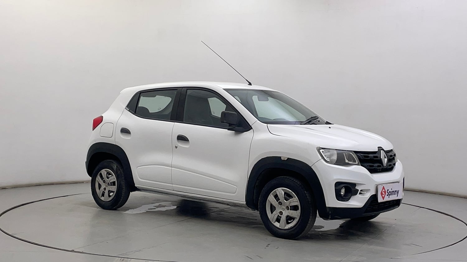 Used 2016 Renault Kwid RXT Petrol Manual exterior RIGHT FRONT CORNER VIEW