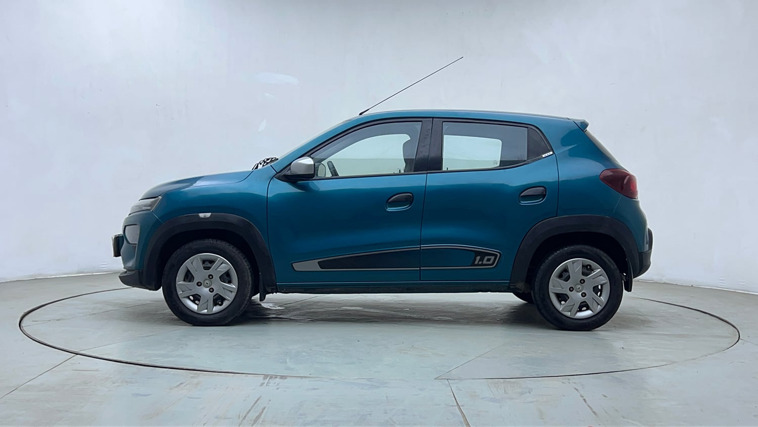 Used 2021 Renault Kwid RXT 1.0 Opt Petrol Manual exterior LEFT SIDE VIEW