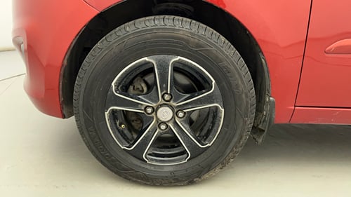 Used 2013 Hyundai i10 Sportz 1.2 AT Kappa2 Petrol Automatic tyres LEFT FRONT TYRE RIM VIEW