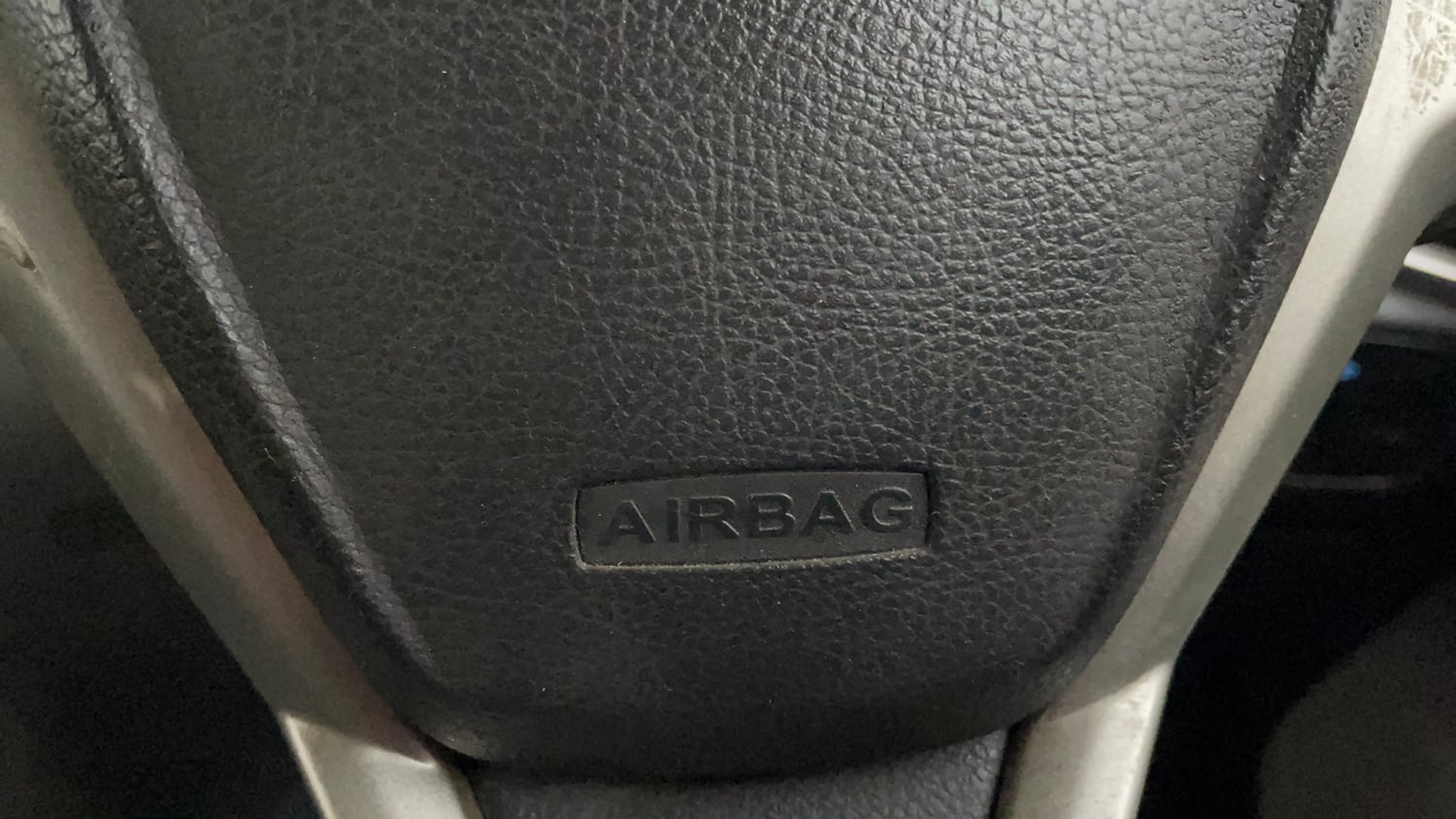 Used 2016 Ford EcoSport Titanium 1.5L TDCi Diesel Manual top_features Airbags