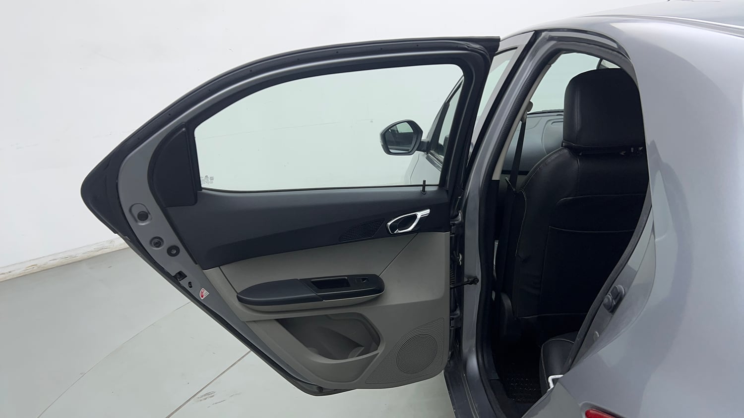 Used 2019 Tata Tiago Revotron XZ w/o Alloy Petrol Manual interior LEFT REAR DOOR OPEN VIEW