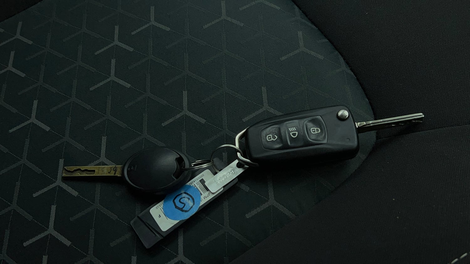 Used 2021 Tata Nexon XM Petrol Manual extra CAR KEY VIEW