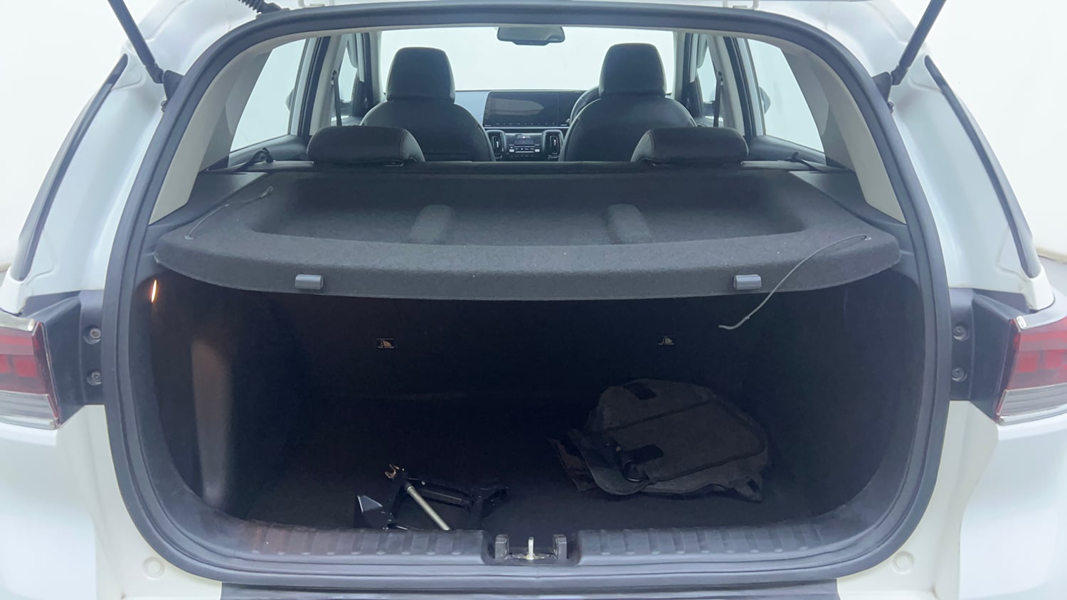 Used 2020 Kia Sonet GTX Plus 1.5 AT Diesel Automatic interior DICKY INSIDE VIEW