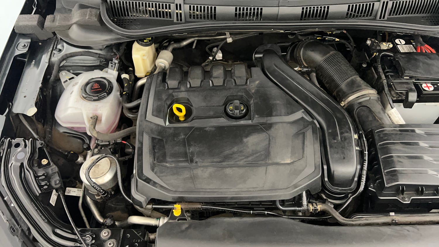 Used 2023 Skoda Slavia Style 1.5L TSI DSG Petrol Automatic engine ENGINE RIGHT SIDE VIEW