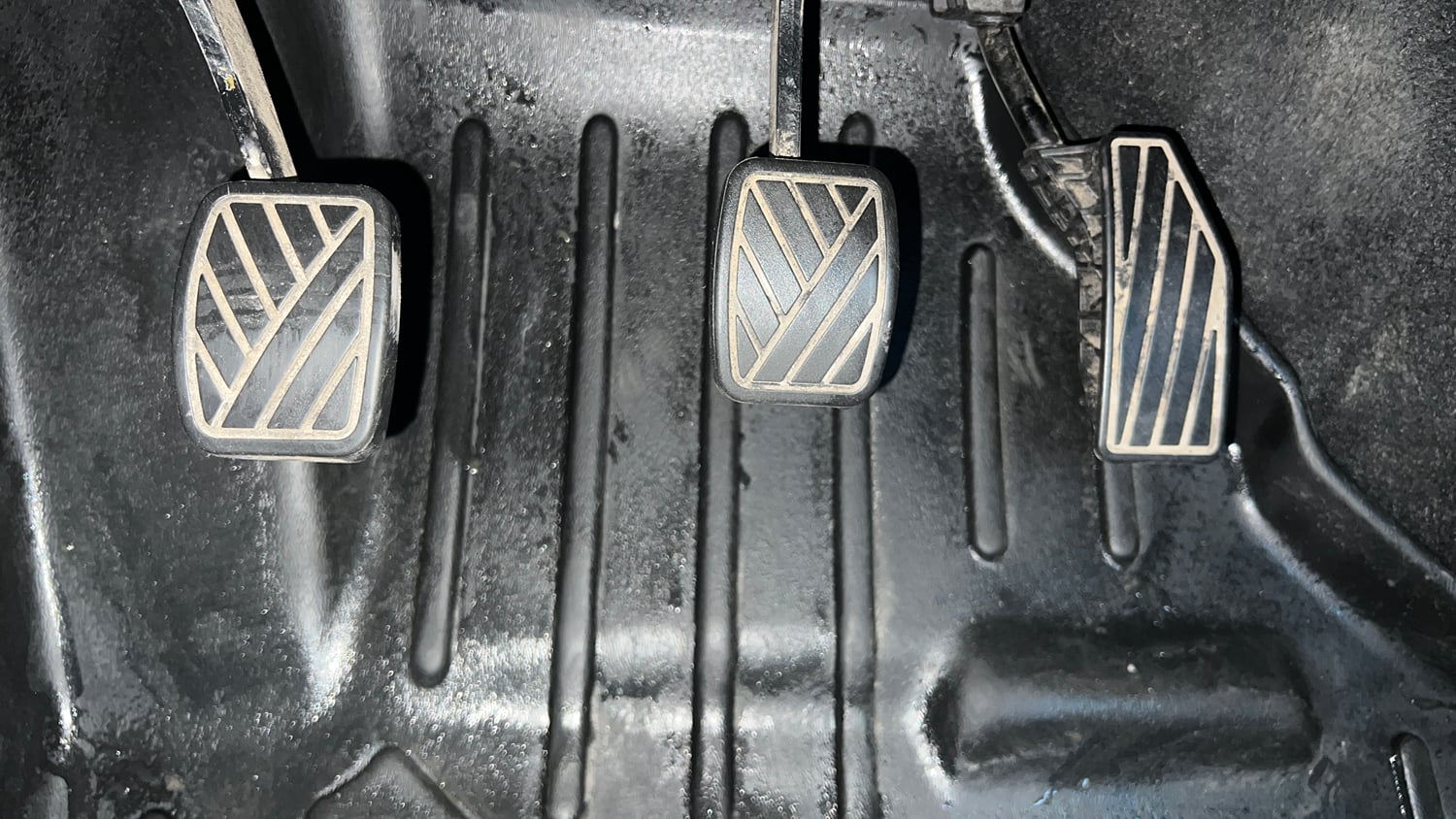 Used 2024 Maruti Suzuki Baleno Zeta MT Petrol Manual interior PEDALS VIEW