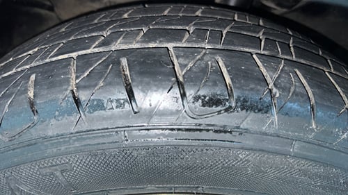 Used 2020 kia Seltos GTX Plus DCT 1.4 Petrol Automatic tyres LEFT FRONT TYRE TREAD VIEW