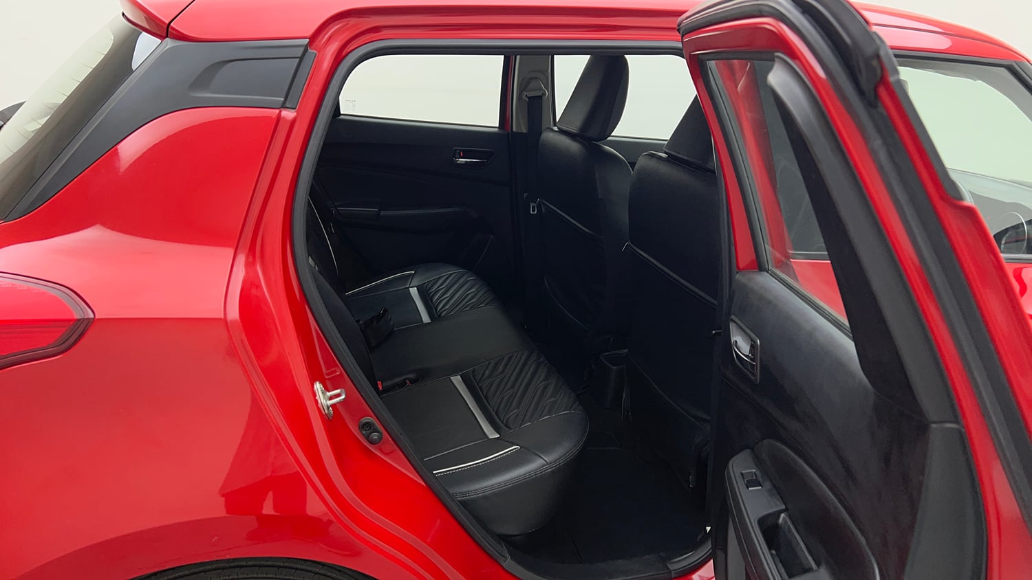 Used 2022 Maruti Suzuki Swift ZXi AMT Petrol Automatic interior RIGHT SIDE REAR DOOR CABIN VIEW