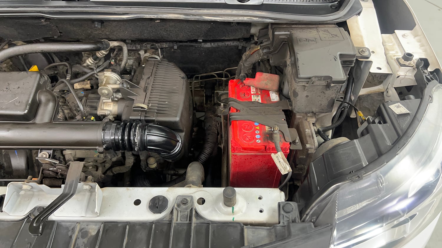 Used 2022 Renault Triber RXT EASY-R AMT Petrol Automatic engine ENGINE LEFT SIDE VIEW