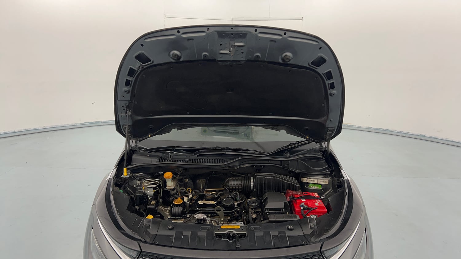 Used 2022 Tata Altroz XZ Petrol Petrol Manual engine ENGINE & BONNET OPEN FRONT VIEW