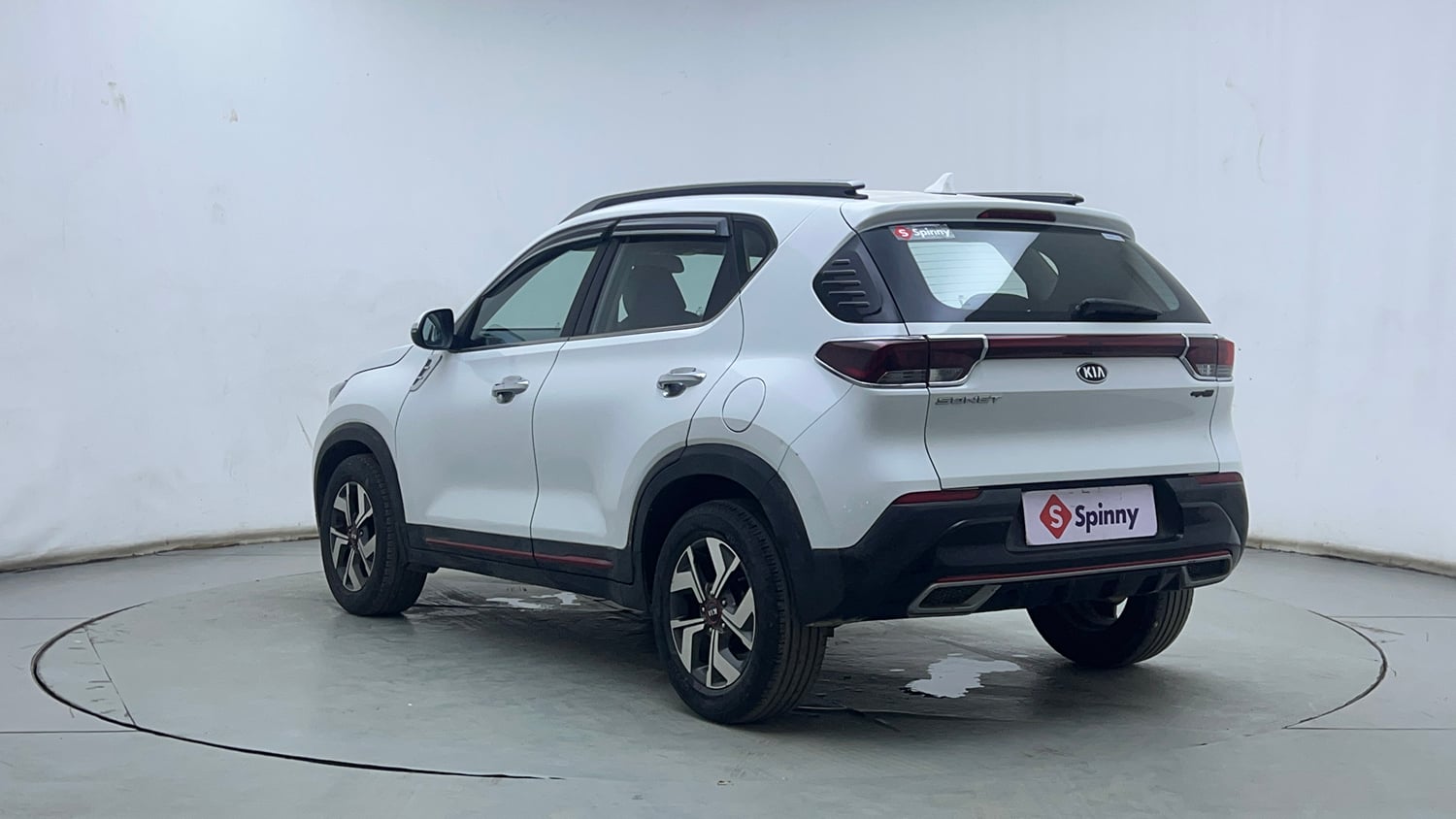 Used 2020 Kia Sonet GTX Plus 1.5 AT Diesel Automatic exterior LEFT REAR CORNER VIEW