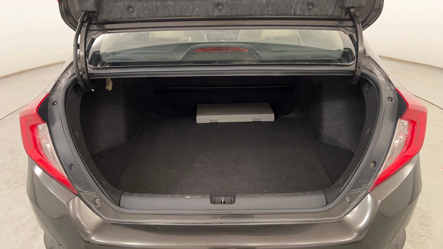 Used 2019 Honda Civic ZX CVT Petrol Petrol Automatic interior DICKY INSIDE VIEW