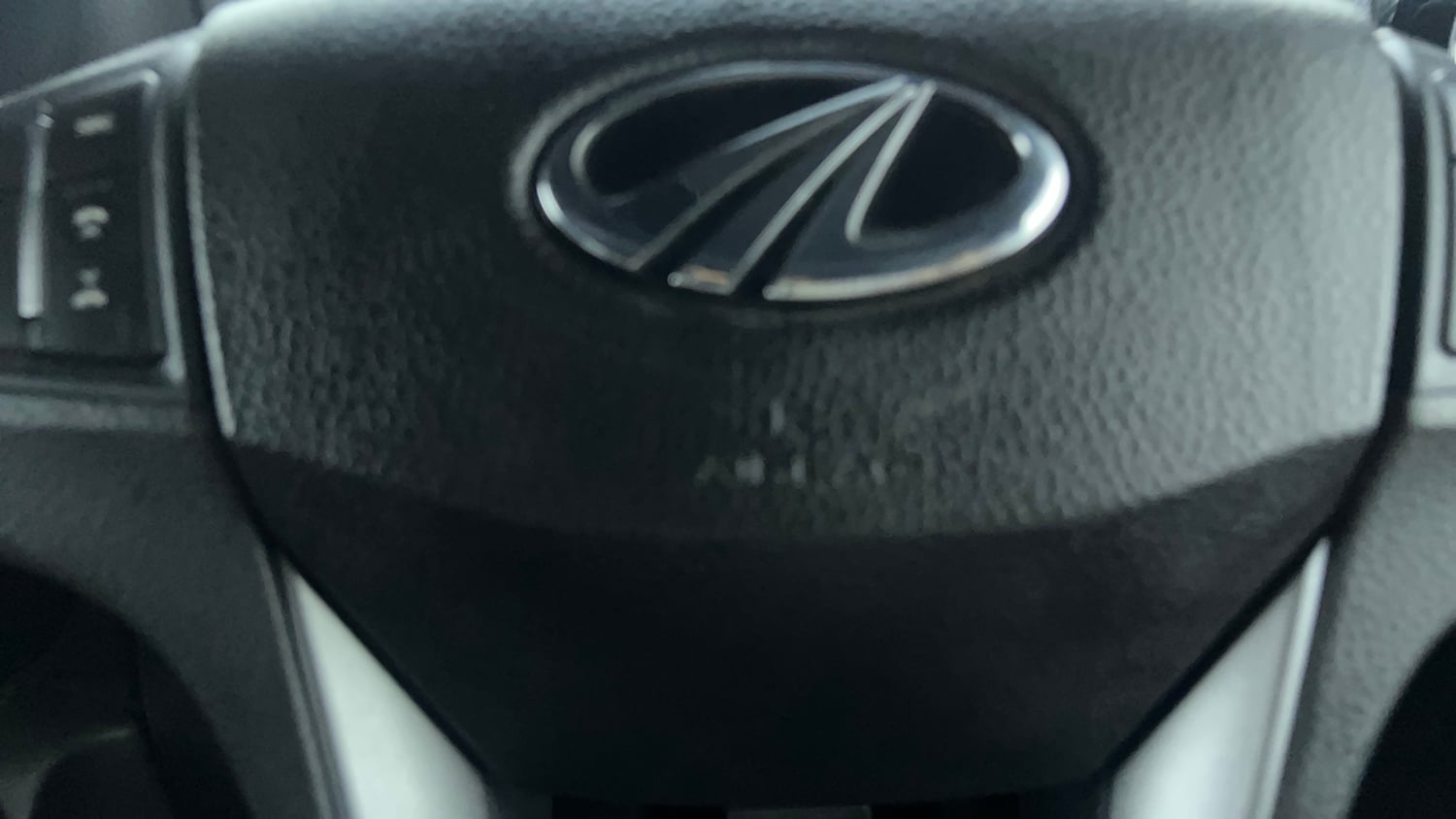 Used 2021 mahindra Thar LX Hard Top Petrol AT 4WD Petrol Automatic top_features Airbags