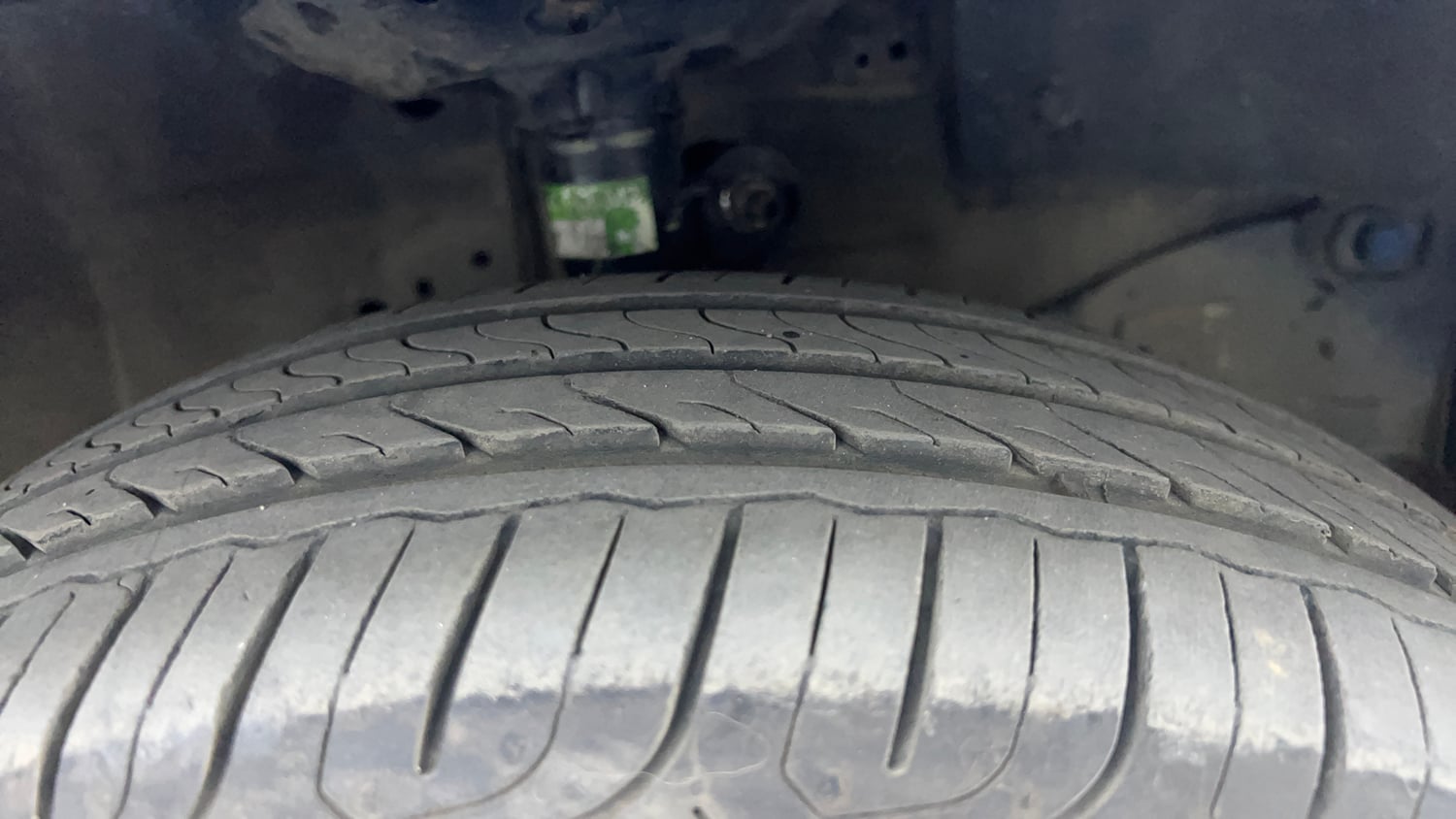 Used 2013 Honda Brio S MT Petrol Manual tyres RIGHT FRONT TYRE TREAD VIEW