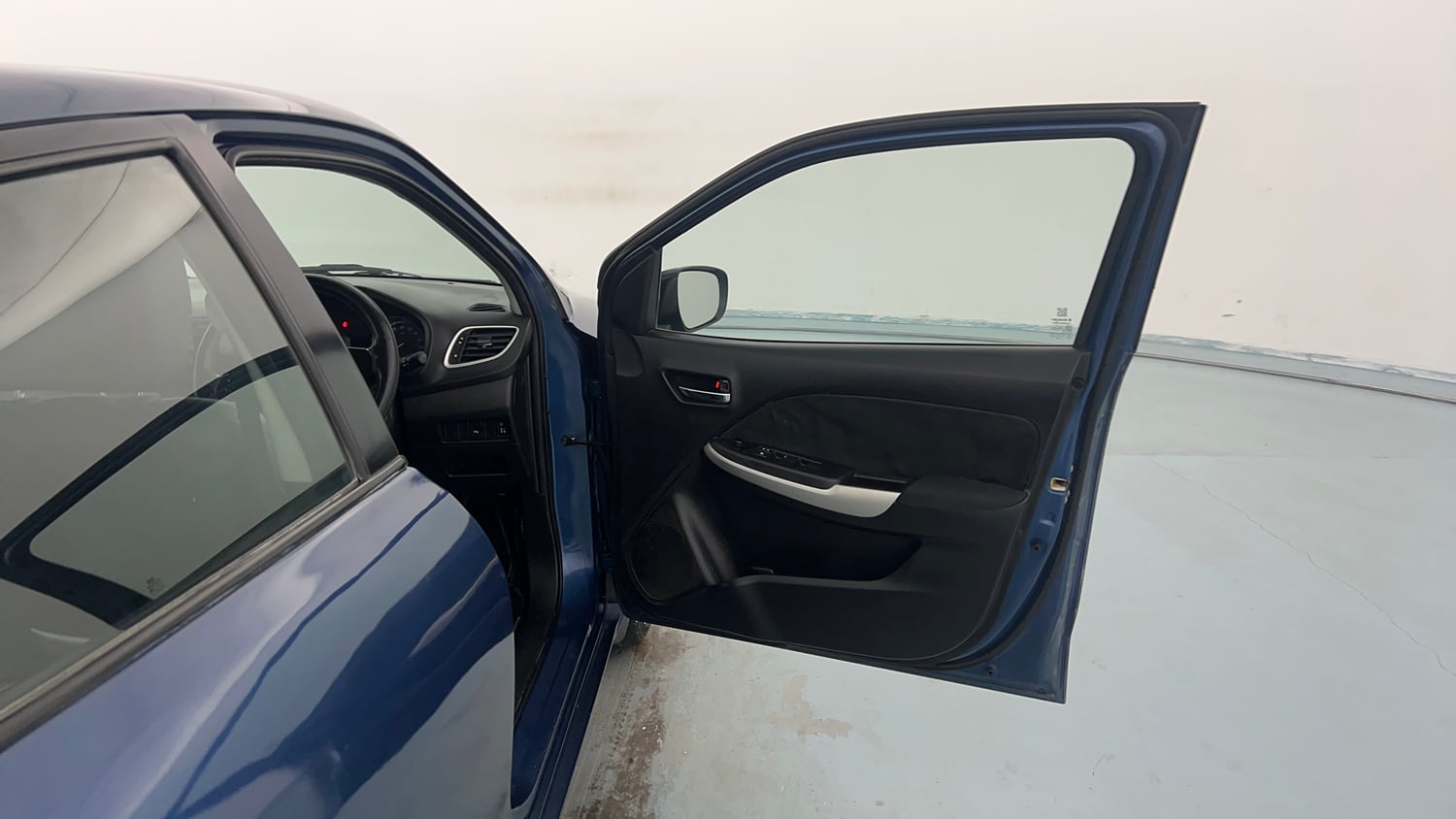 Used 2017 Maruti Suzuki Baleno Delta 1.3 Diesel Manual interior RIGHT FRONT DOOR OPEN VIEW