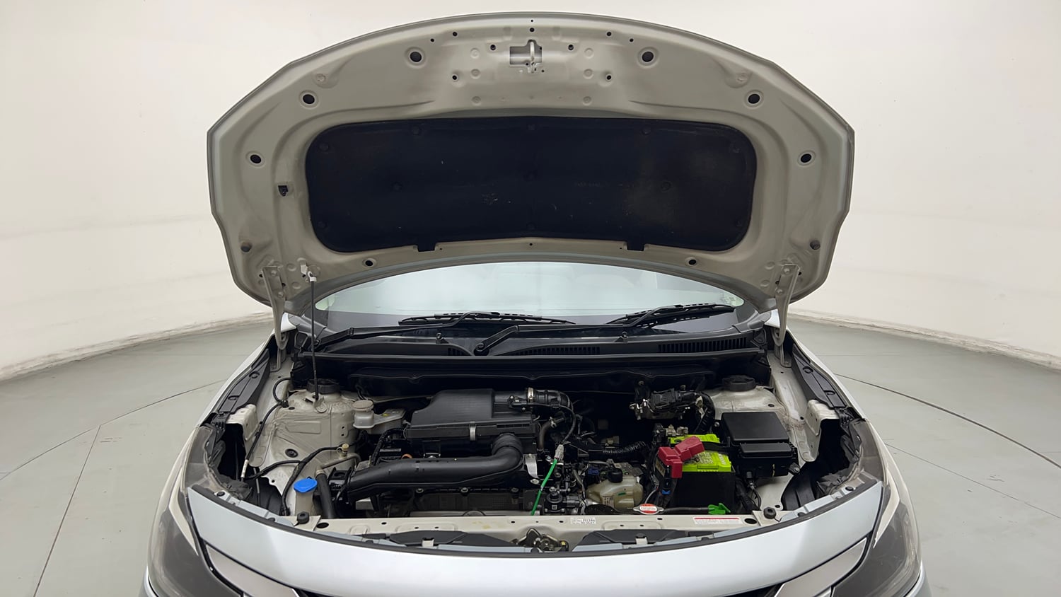 Used 2023 Toyota Glanza G AMT Petrol Automatic engine ENGINE & BONNET OPEN FRONT VIEW