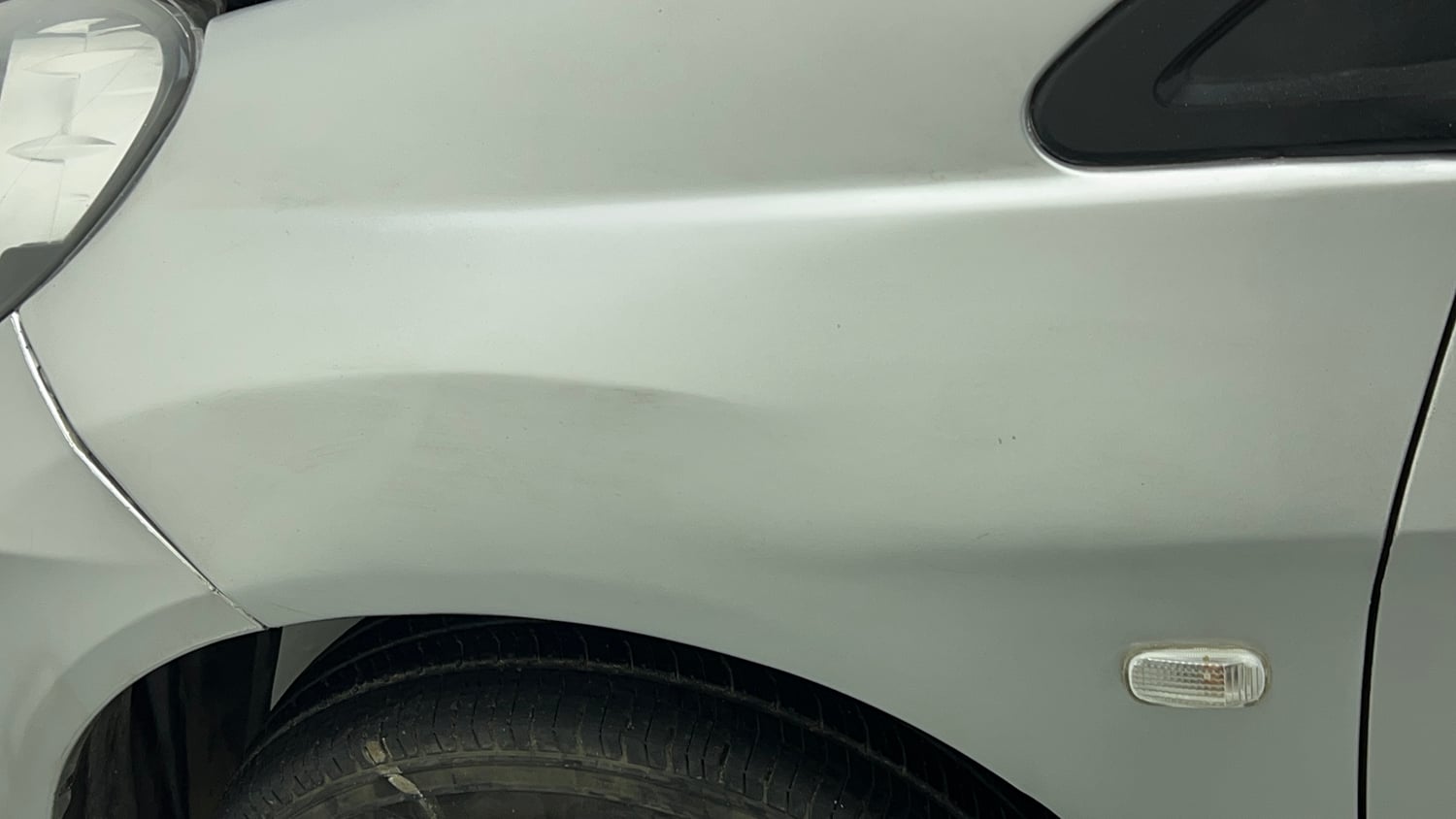 Used 2014 Honda Amaze 1.2 EX i-VTEC Petrol Manual dents MINOR DENT