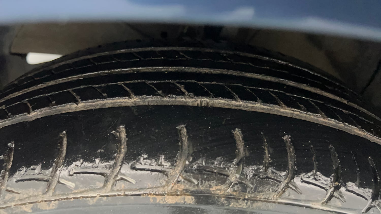 Used 2017 Maruti Suzuki Baleno Delta 1.3 Diesel Manual tyres LEFT FRONT TYRE TREAD VIEW