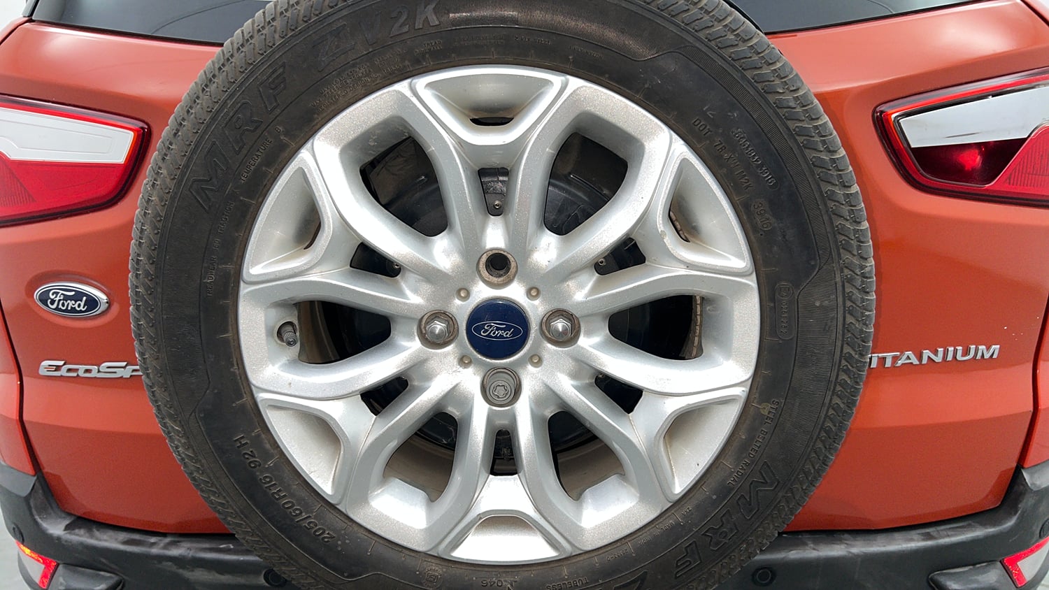 Used 2016 Ford EcoSport Titanium 1.5L Ti-VCT AT Petrol Automatic tyres SPARE TYRE VIEW