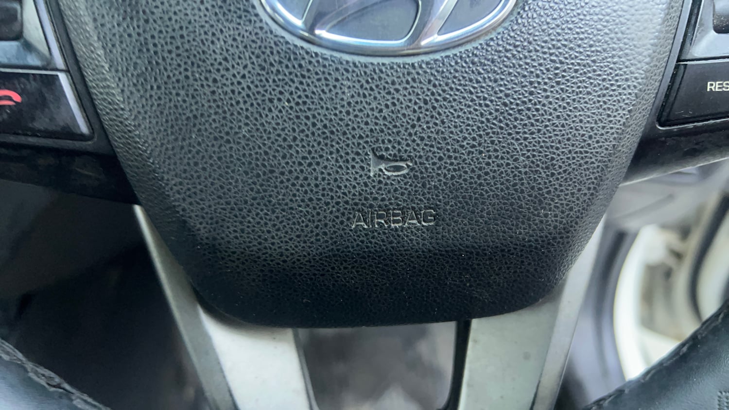 Used 2016 Hyundai Creta 1.6 SX Plus AT Petrol Petrol Automatic top_features Airbags