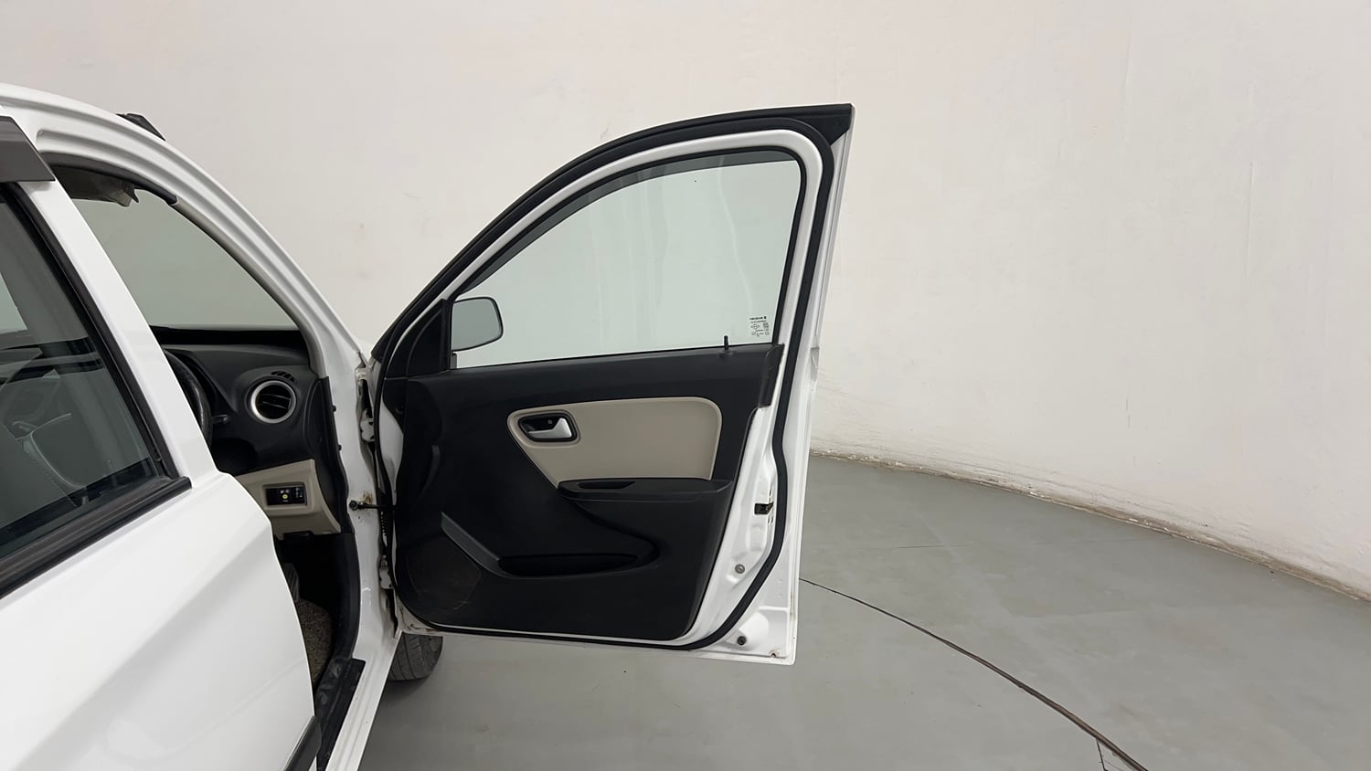 Used 2021 Maruti Suzuki Alto 800 LXi CNG Cng Manual interior RIGHT FRONT DOOR OPEN VIEW