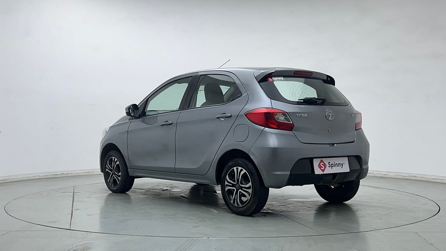 Used 2019 Tata Tiago Revotron XZ w/o Alloy Petrol Manual exterior LEFT REAR CORNER VIEW