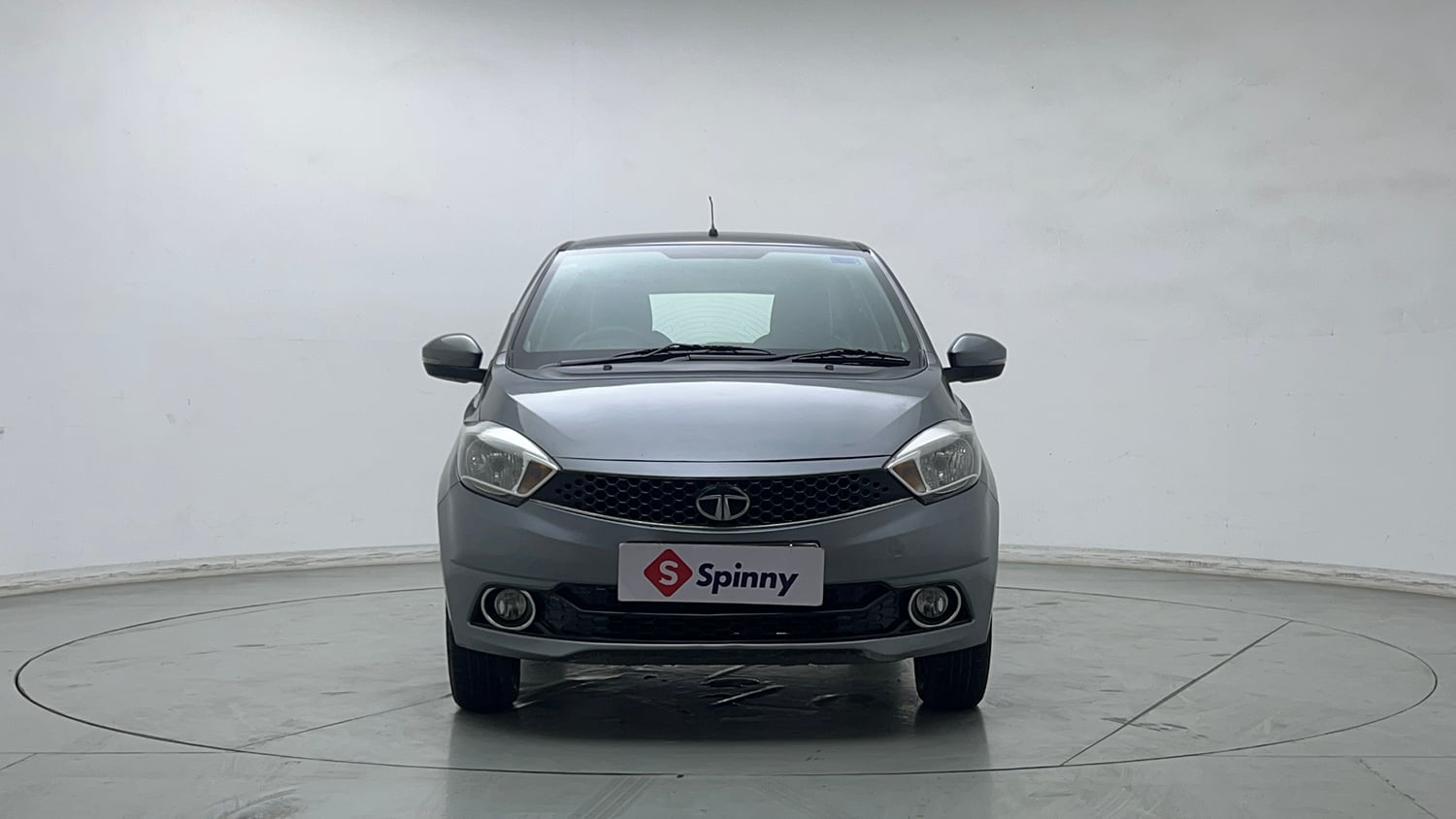 Used 2019 Tata Tiago Revotron XZ w/o Alloy Petrol Manual exterior FRONT VIEW