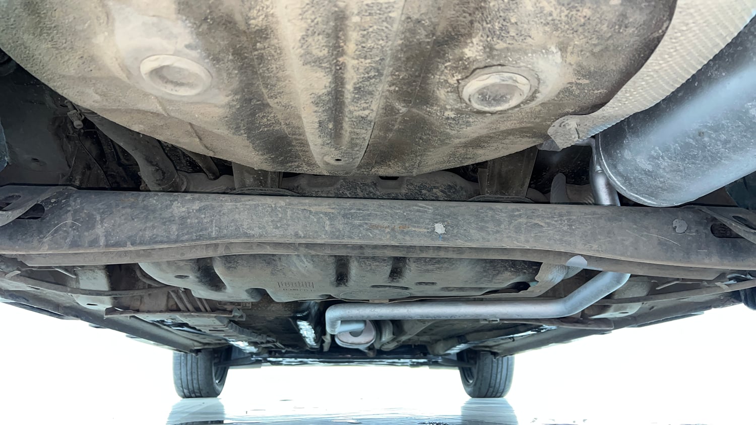 Used 2020 Hyundai i20 Sportz 1.2 MT Petrol Manual extra REAR UNDERBODY VIEW (TAKEN FROM REAR)