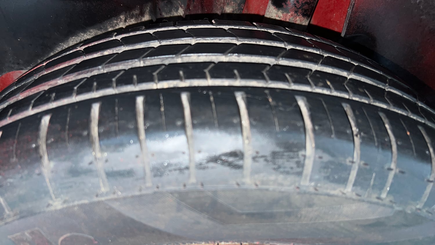 Used 2022 Maruti Suzuki Swift ZXi AMT Petrol Automatic tyres LEFT REAR TYRE TREAD VIEW