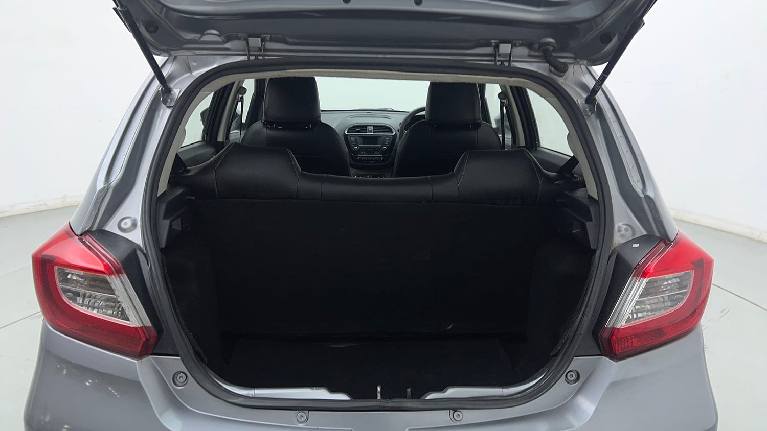 Used 2019 Tata Tiago Revotron XZ w/o Alloy Petrol Manual interior DICKY INSIDE VIEW