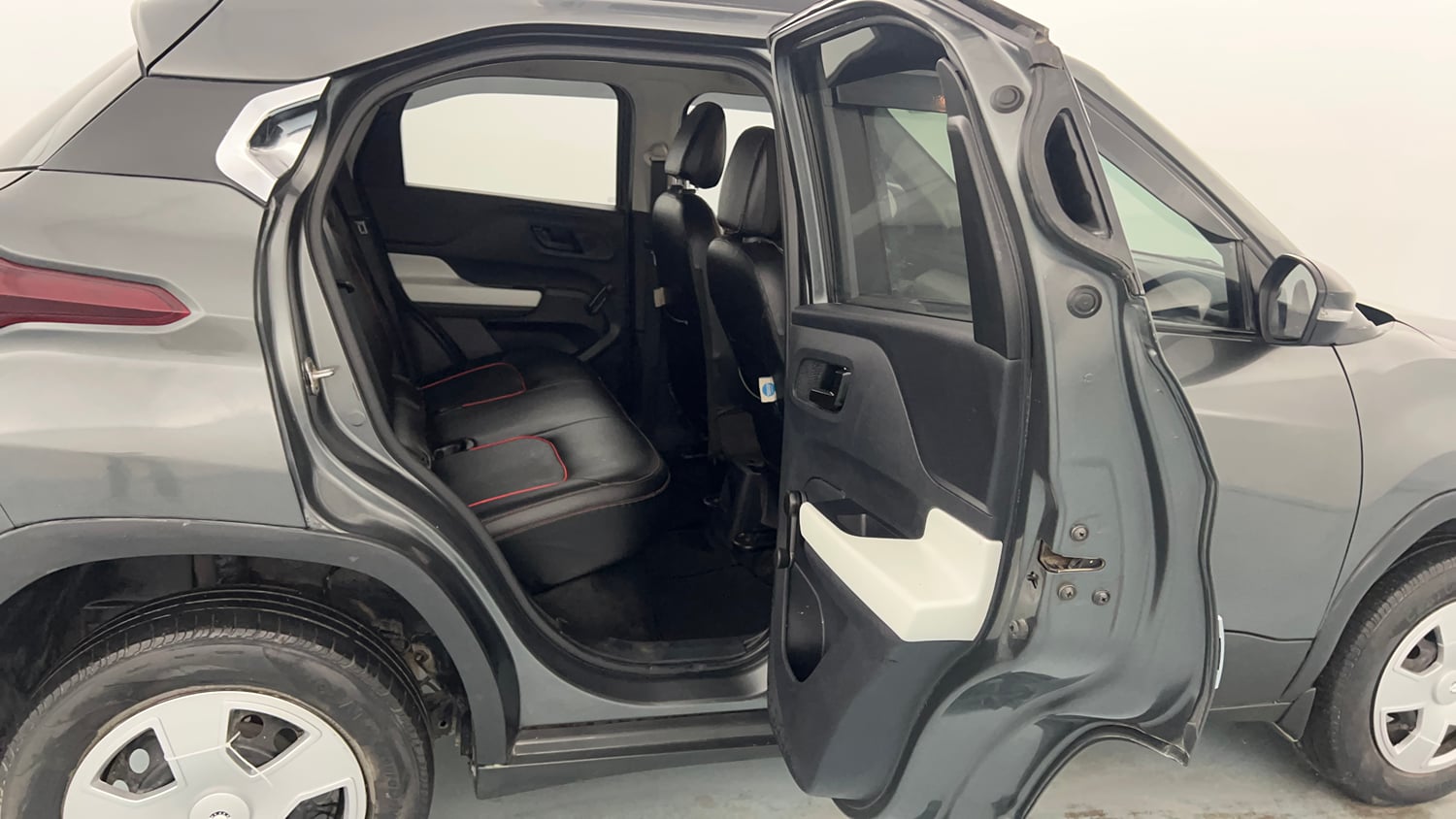 Used 2022 Tata Punch Pure MT Petrol Manual interior RIGHT SIDE REAR DOOR CABIN VIEW