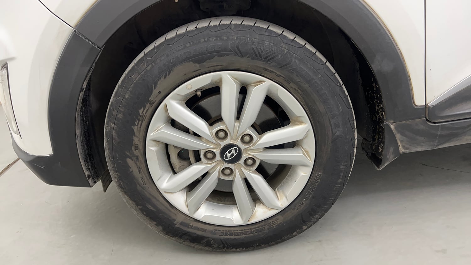 Used 2015 Hyundai Creta 1.6 SX Plus AT Diesel Automatic tyres LEFT FRONT TYRE RIM VIEW