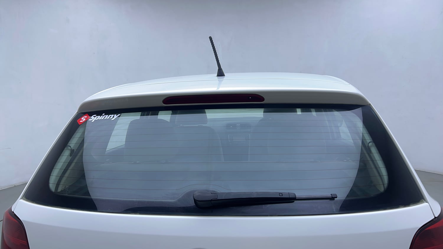 Used 2013 Volkswagen Polo Comfortline 1.2L (P) Petrol Manual top_features Rear wiper