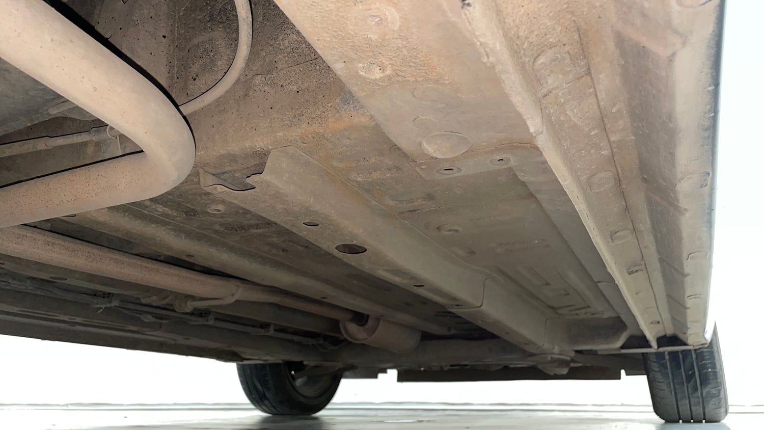 Used 2022 Tata Altroz XZ Petrol Petrol Manual extra REAR RIGHT UNDERBODY VIEW