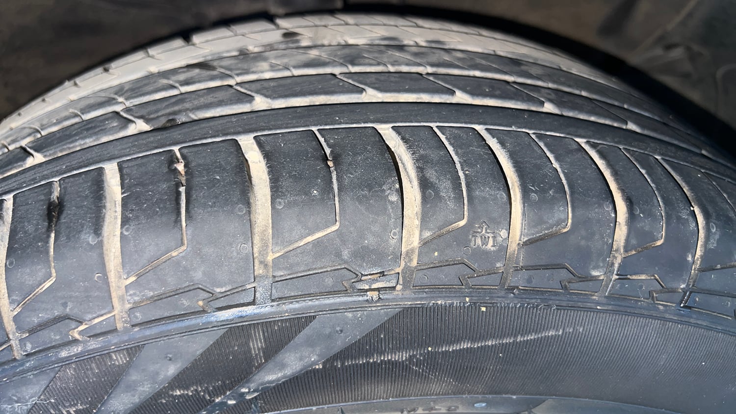Used 2022 kia Seltos HTX 1.5 IVT Petrol Automatic tyres RIGHT FRONT TYRE TREAD VIEW